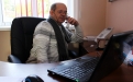 Направляюсь в кабинет Виктора Володощука, основателя и главного редактора газеты. Виктор Владимирович рассказывает о проблемах, с которыми сталкивается издание. Например, с 2006 года «Белпочта» и «Белсоюзпечать» отказываются заключать с редакцией договоры на распространение, обосновывая, мол, это «нецелесообразно».